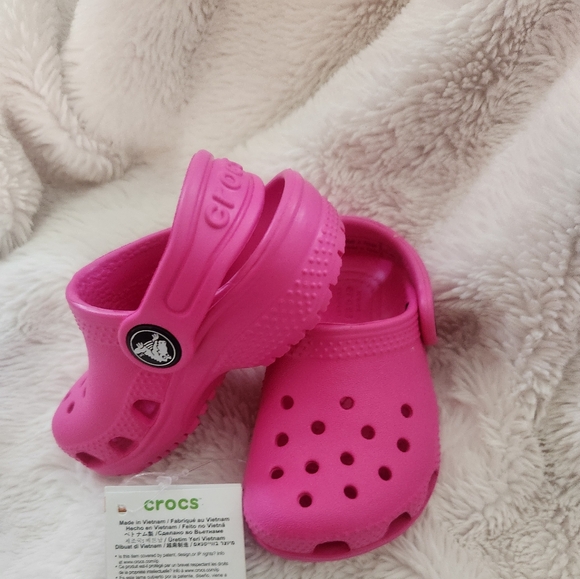 Hot Pink Toddler Crocs - Picture 1 of 5
